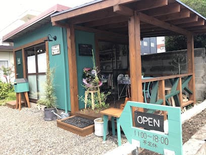 雑貨の店 ハニーサックル